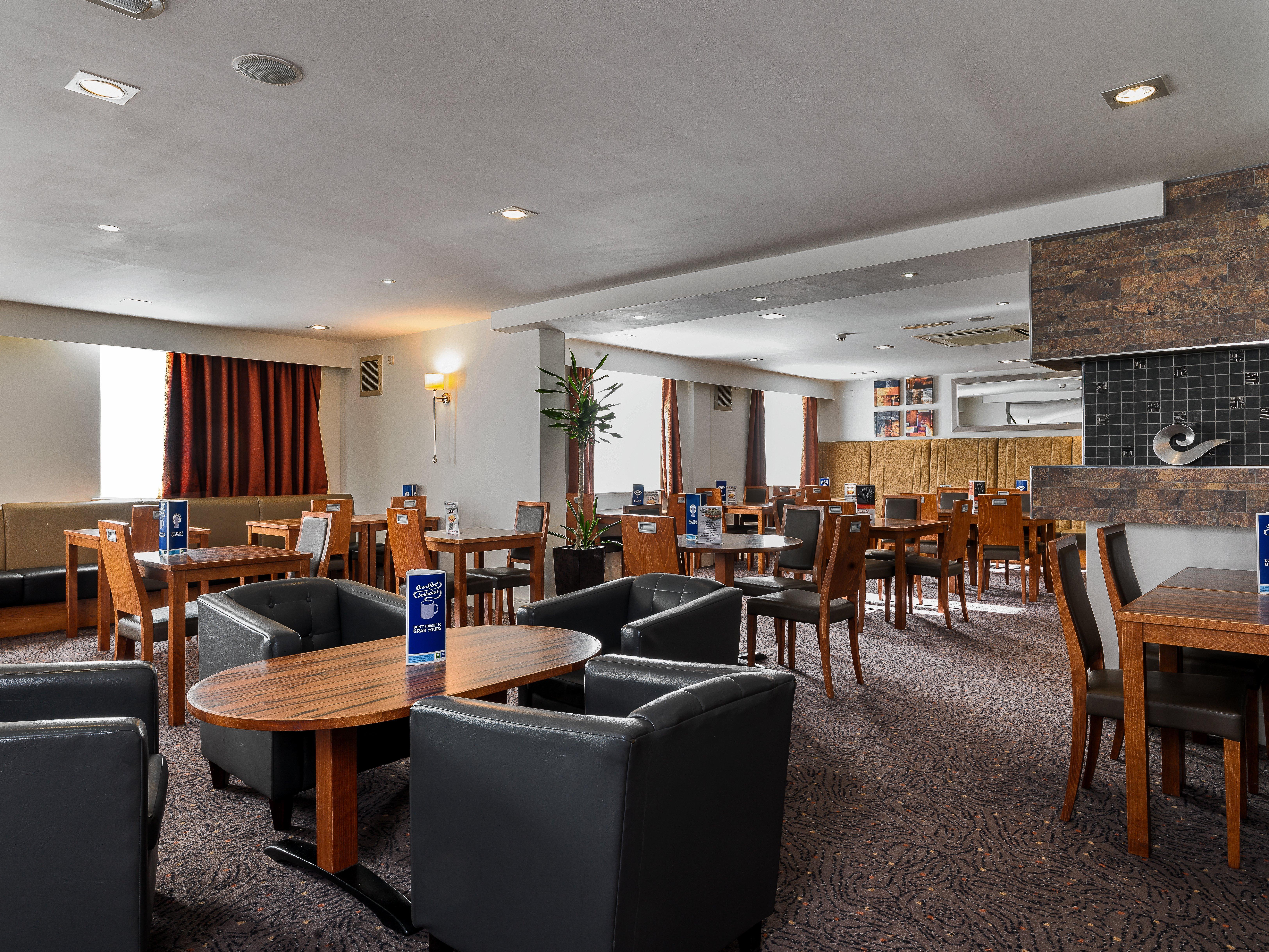 Holiday Inn Express London Gatwick Crawley, An Ihg Hotel Exterior foto